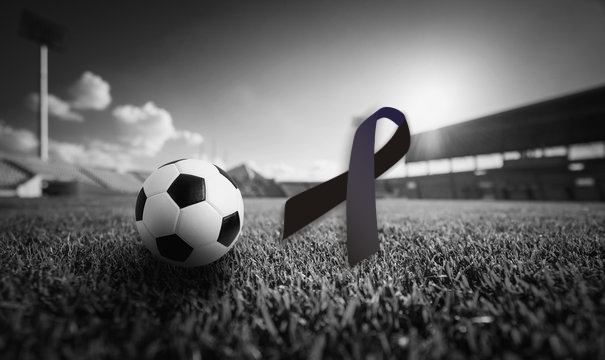 Sporti në zi/ Mbyll sytë përgjithmonë ish-arbitri i njohur shqiptar (Emri+Foto)