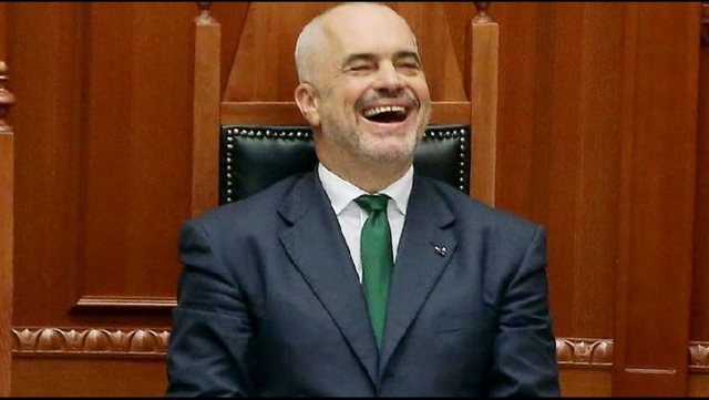 Tani rrezikoni t’iu bllokohet hipoteka e shtëpisë nëse nuk paguani…