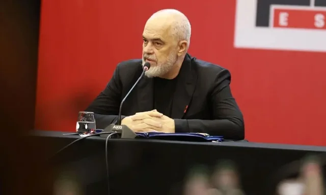RAMA U PËRGJIGJET KRITIKËVE: ÇFARË NUK KANË THËNË PËR FAMILJEN TIME E FËMIJËT E MI…