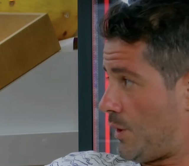 Sekreti” i letrës për Vanesën del në pah? Indriti i rrëfen Fermeres prapaskenën: “Të lutem mos ia thuaj askujt…” 😳📩