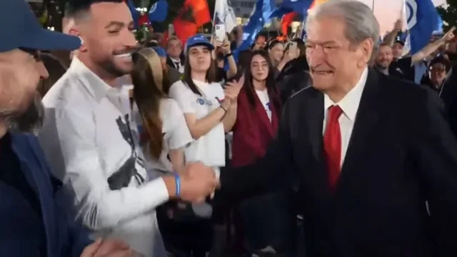 STRESI HYN NË POLITIKË? Zbulohet çfarë i ka propozuar Sali Berisha