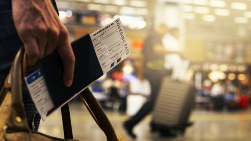 Fluturimi juaj është vonuar ose anuluar: Cilat janë të drejtat e pasagjerëve dhe kur keni të drejtë për kompensim